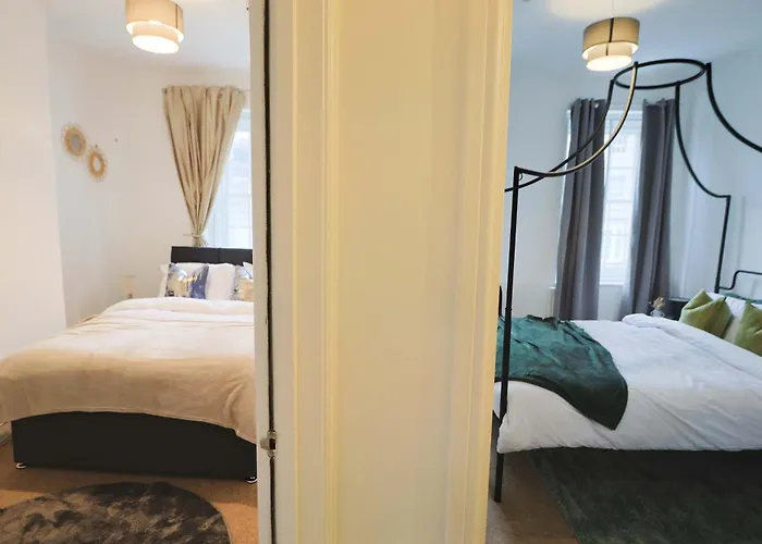 Two Bedroom Flat In St Michael's Hill شقة *